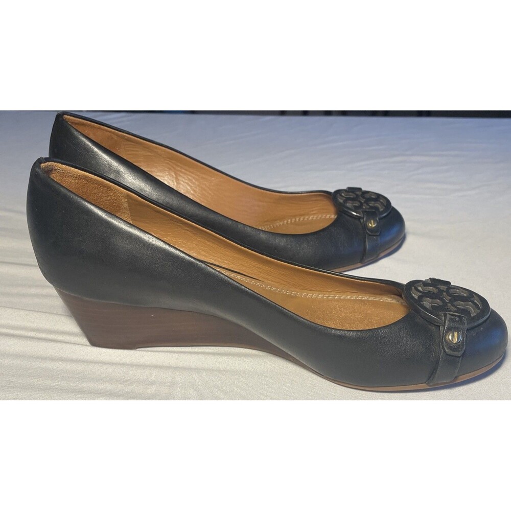 Tory Burch Mini Miller Black Leather Logo Wedge Pump Size 5.5 - 6